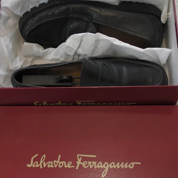 Salvatore Ferragamo Men\'s Black Leather Pebble Penny Loafers Size 10 With Box main image 4